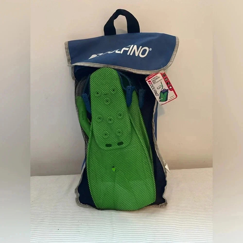 DOLFINO Kids 5-Piece Snorkel Set, Youth Swim Mask, Snorkel, Swim Fins & Dive Bag